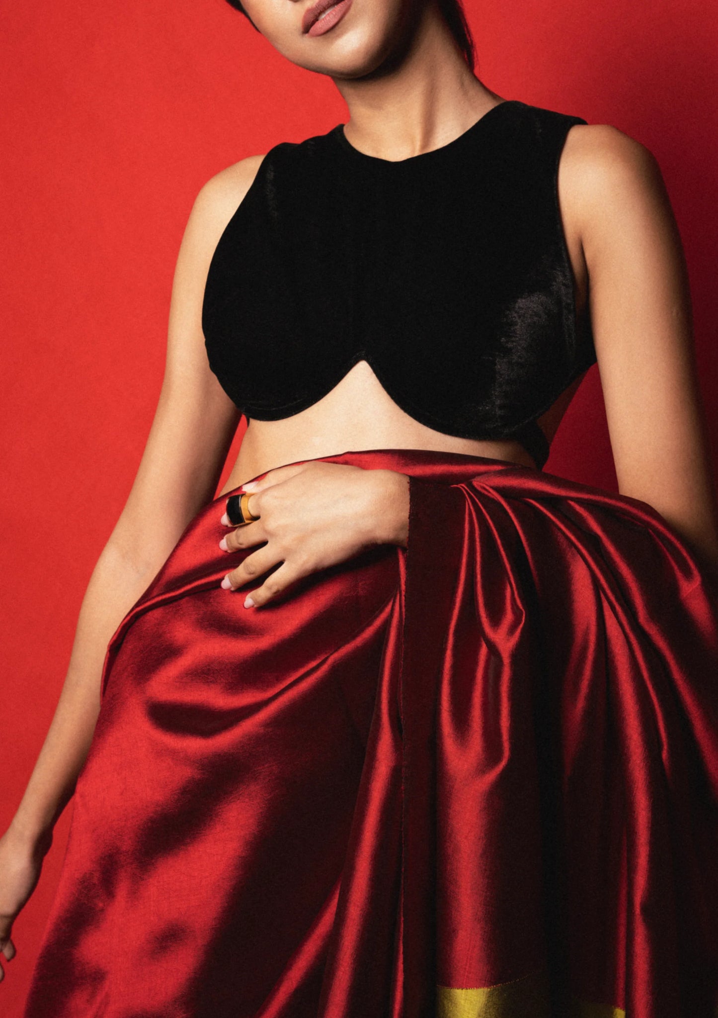 KIARA BACKLESS BLOUSE